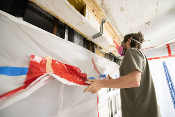 Best Biohazard Mold Removal  in Lochmoor Waterway Estates, FL